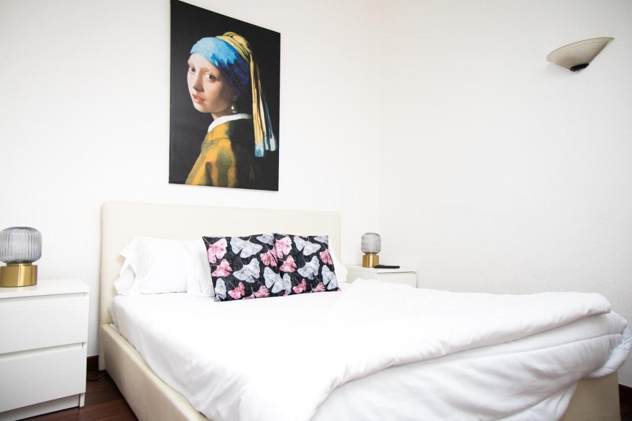 Hosting Dreams Attics - Duomo Apartment Milan Exterior photo