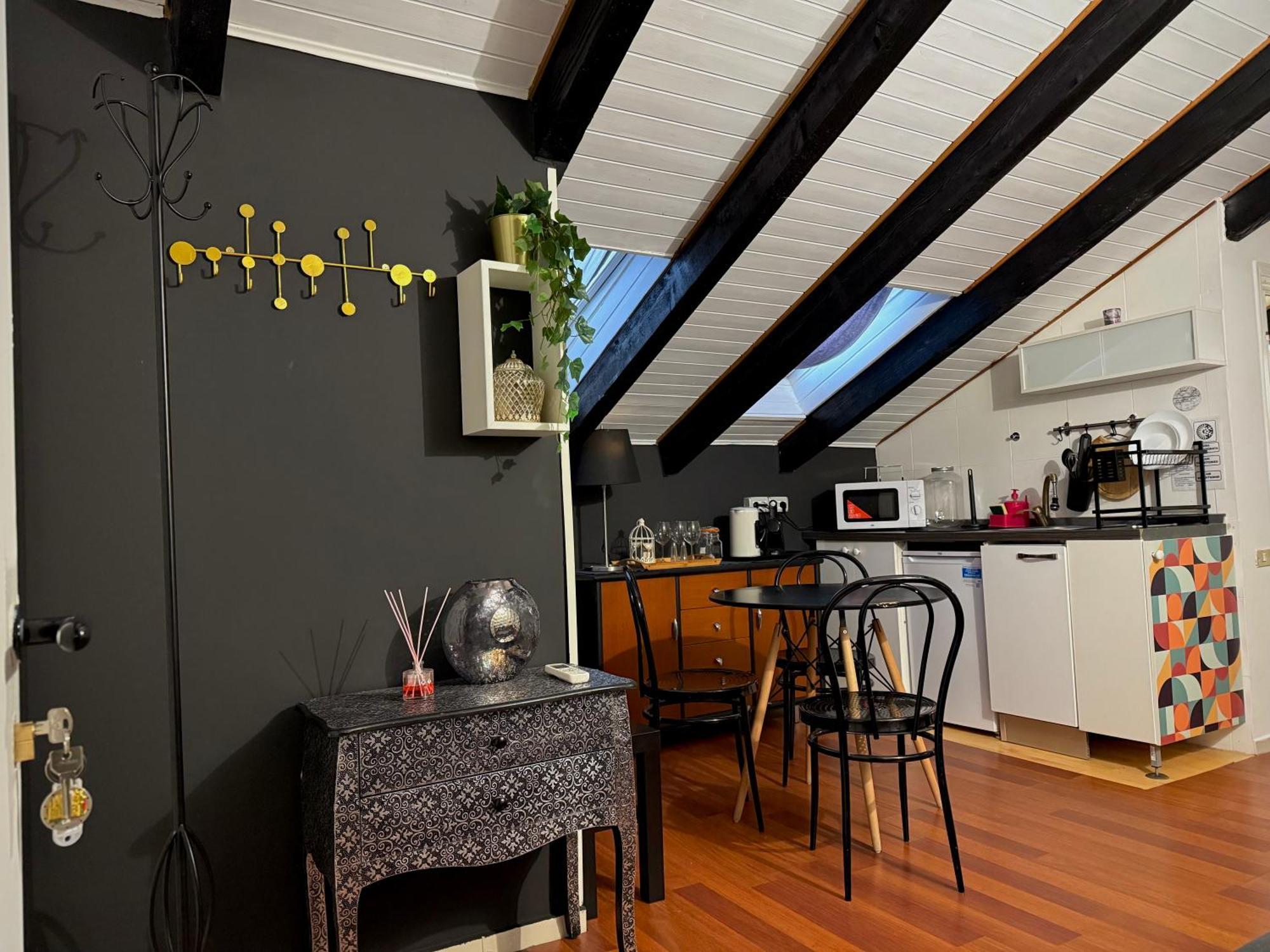 Hosting Dreams Attics - Duomo Apartment Milan Exterior photo