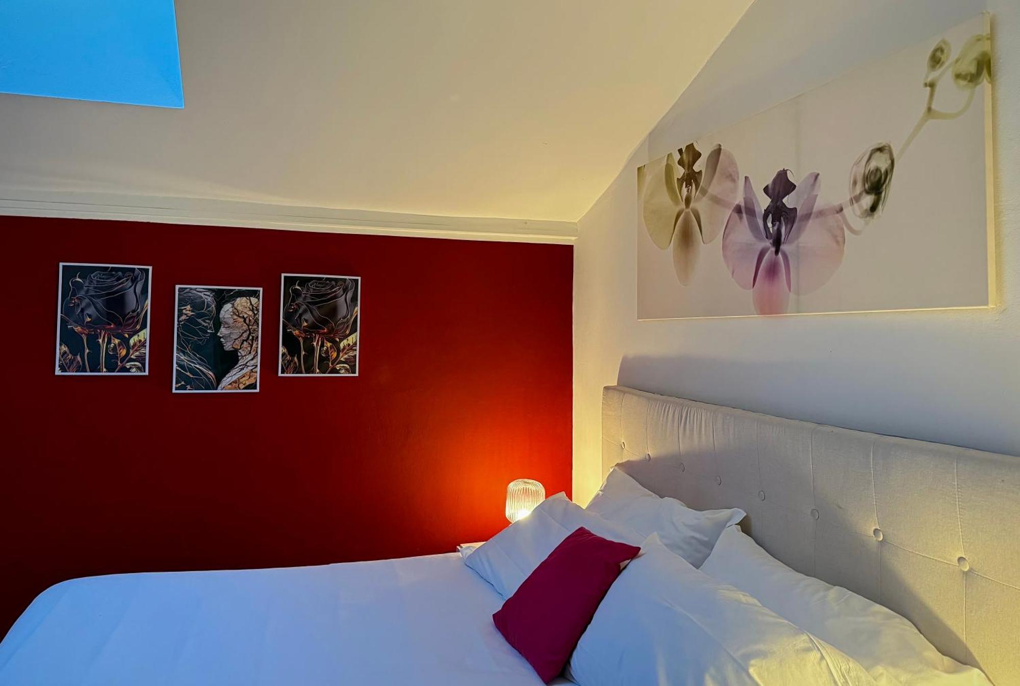 Hosting Dreams Attics - Duomo Apartment Milan Exterior photo