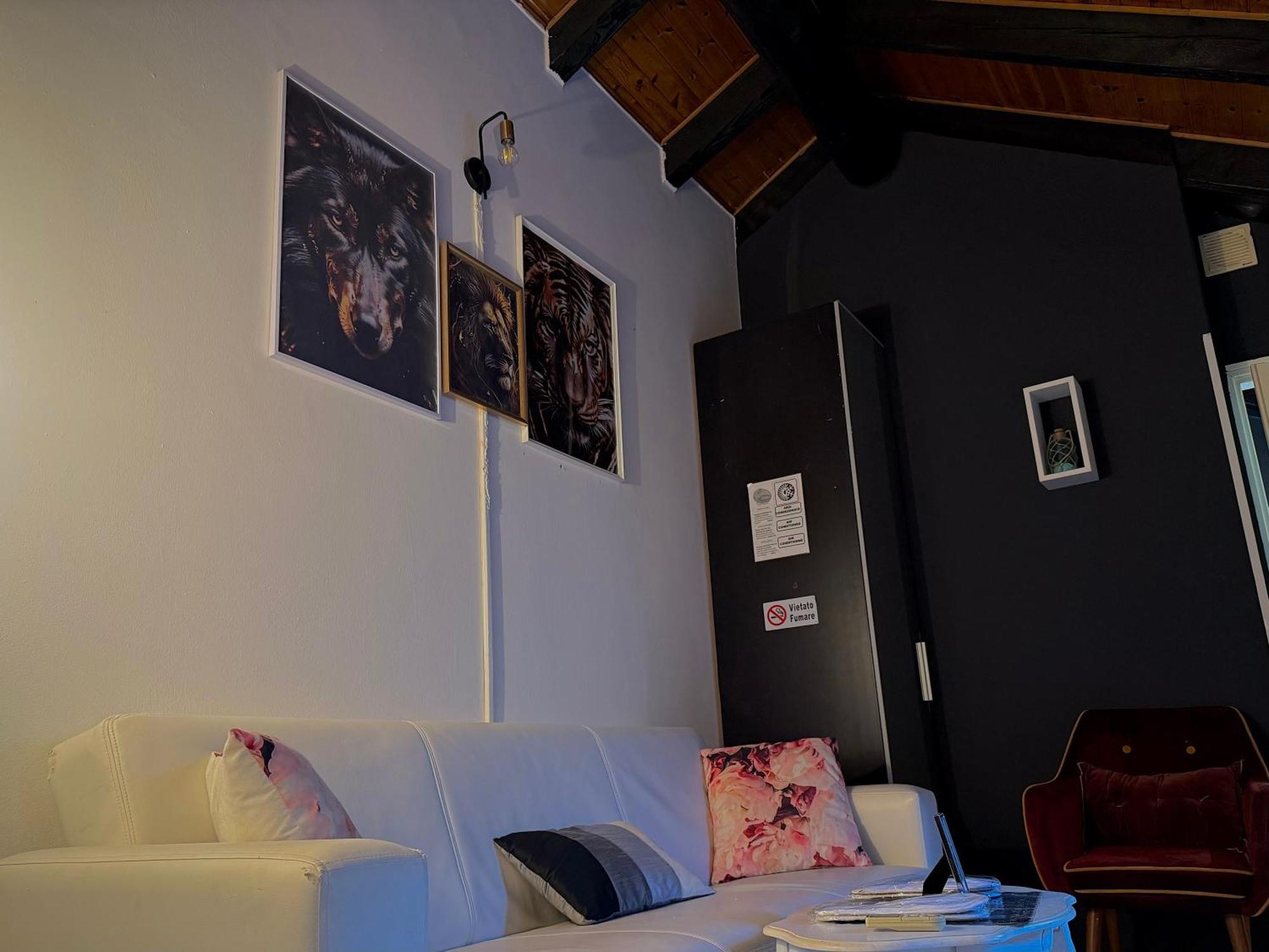 Hosting Dreams Attics - Duomo Apartment Milan Exterior photo